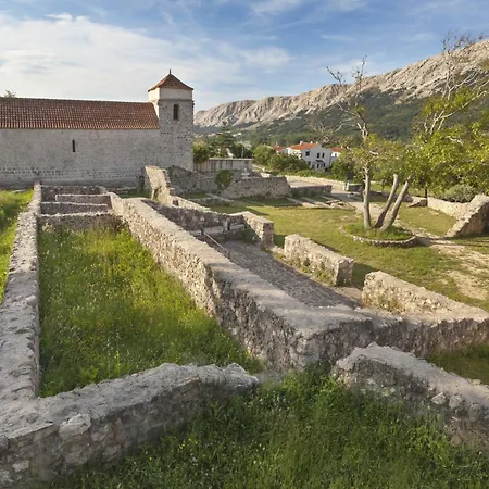 In - Insel Krk 13562 * Šilo